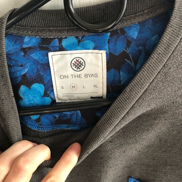 Long sleeve shirt - Picture 4 of 8